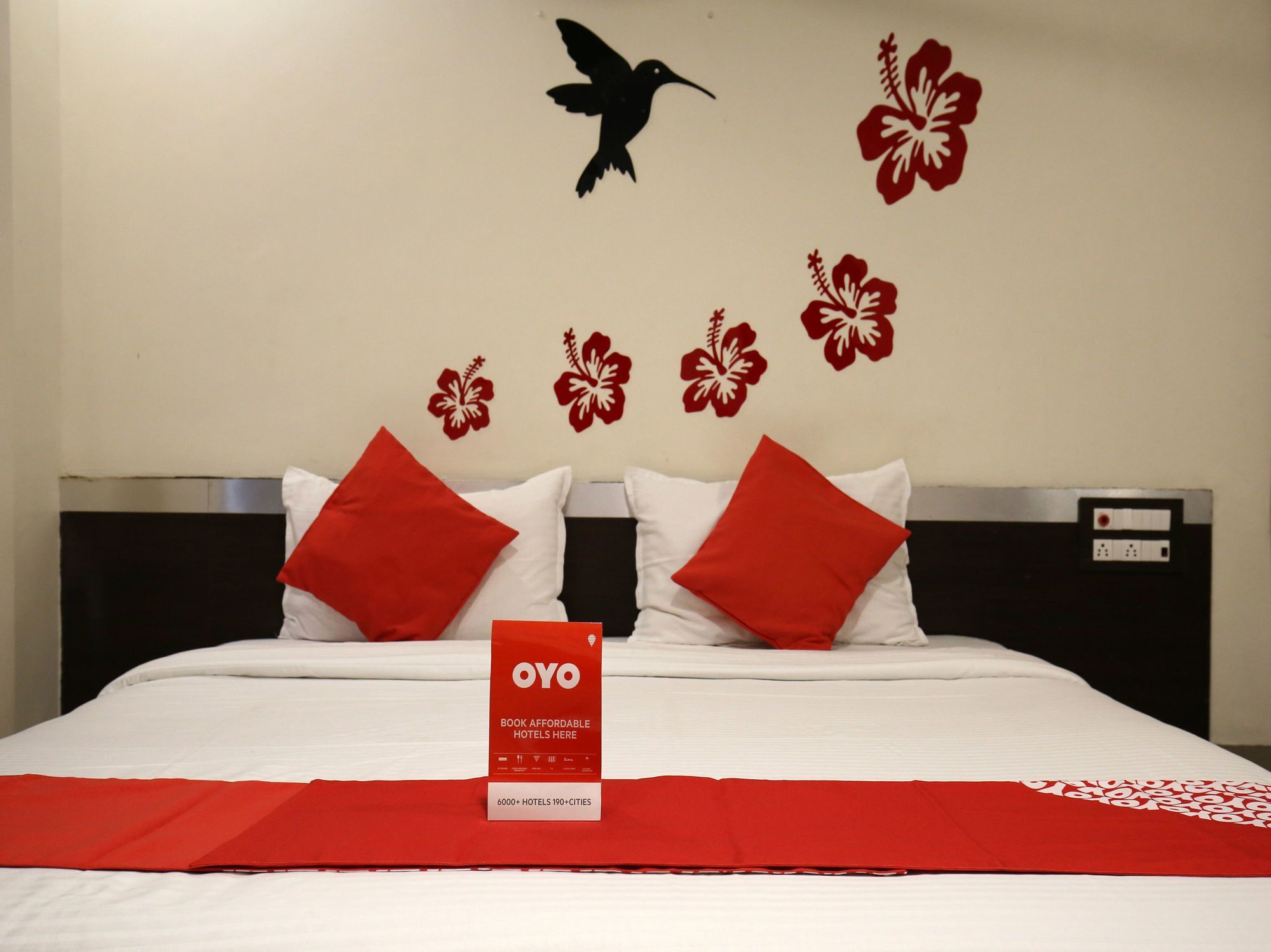 Oyo 11548 Hotel Mrunal Palace Αουρανγκαμπάντ Εξωτερικό φωτογραφία